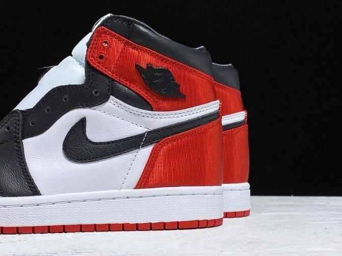 CD0461-016 Air Jordan 1 Toe High Retro Black Satin 1116